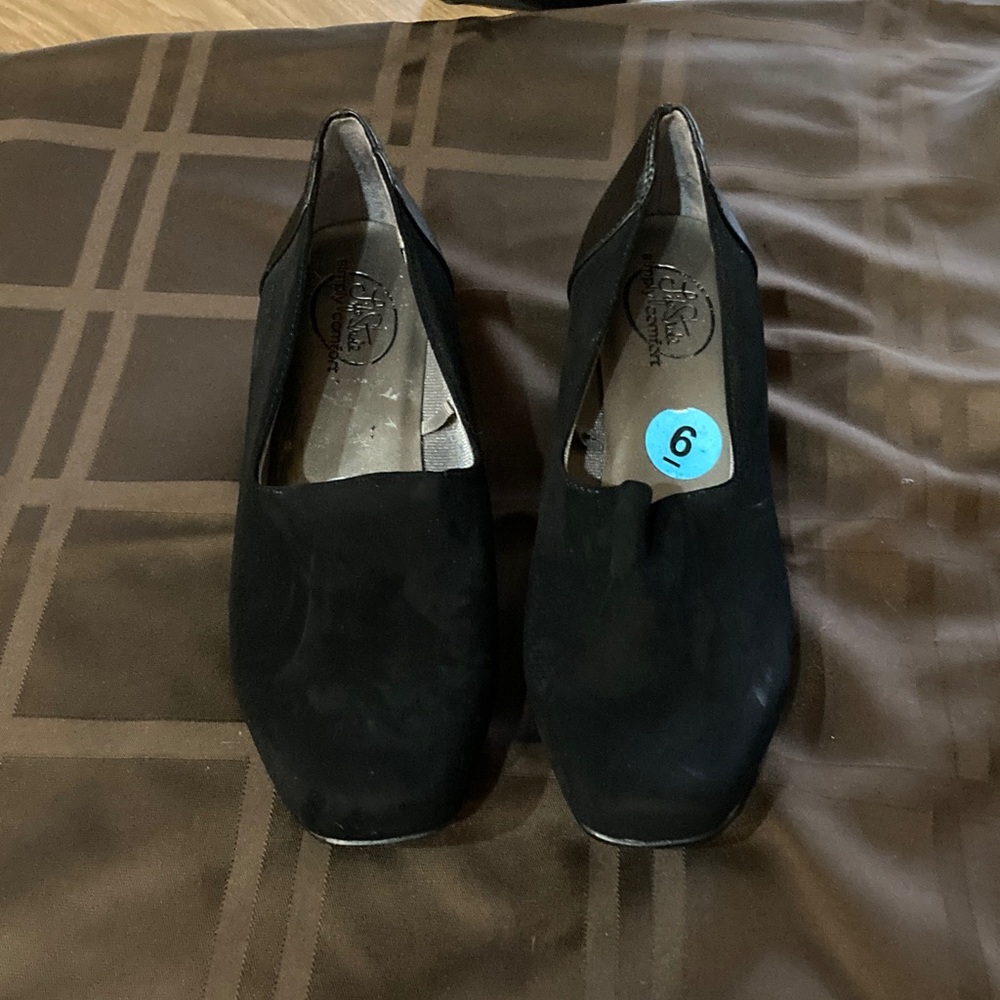 Life Stride Black Women's Loafers